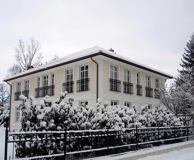 Neubau einer Villa in München im Winter