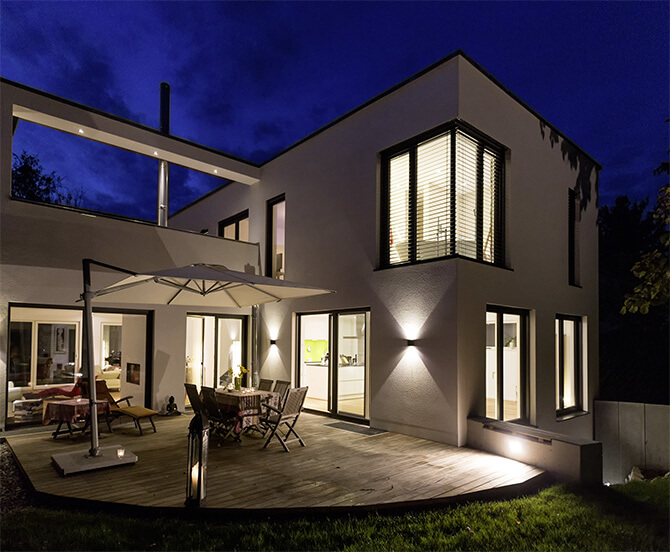 Villa in München bei Nacht