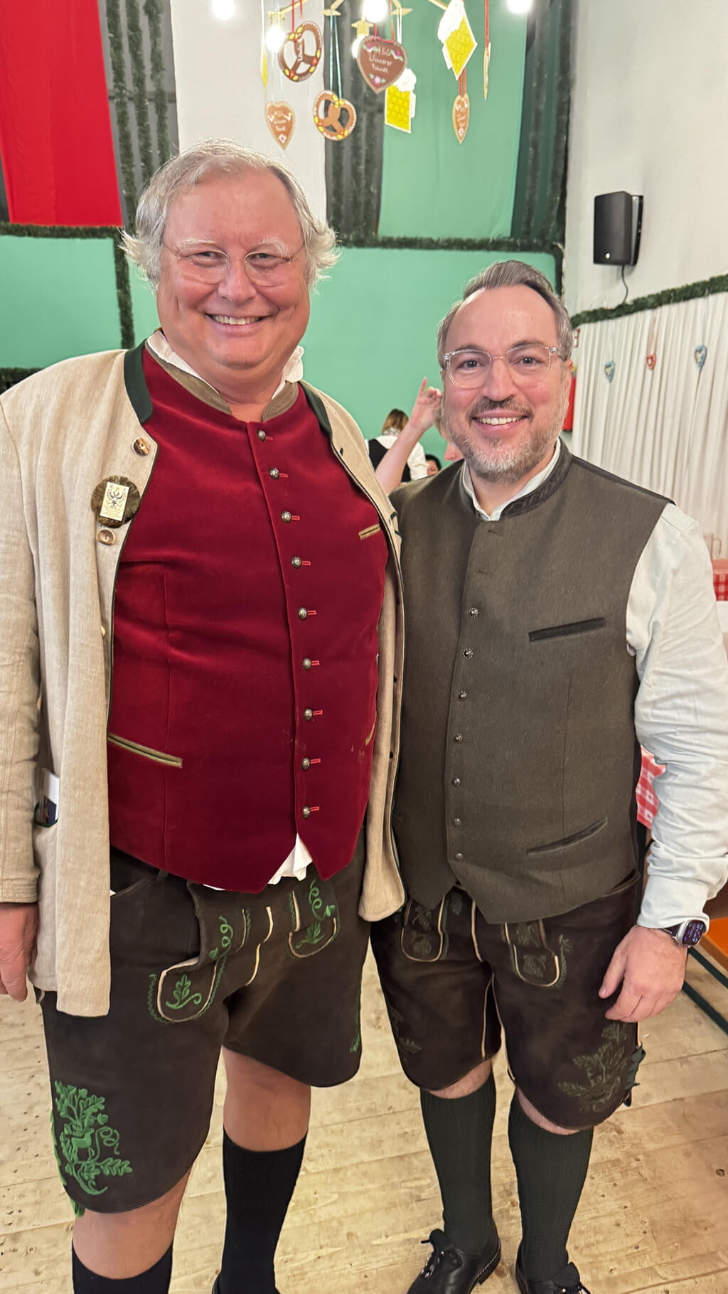 Wiesn mit heller und partner am 24.09.2025 im Schützenfestzelt